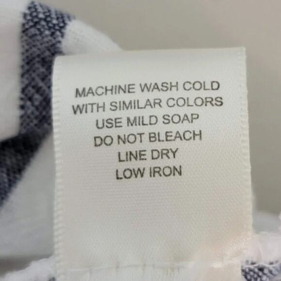 Purple Rain Striped Crop Top‎ Short Sleeves Womans Size Small White Blue - Picture 12 of 12